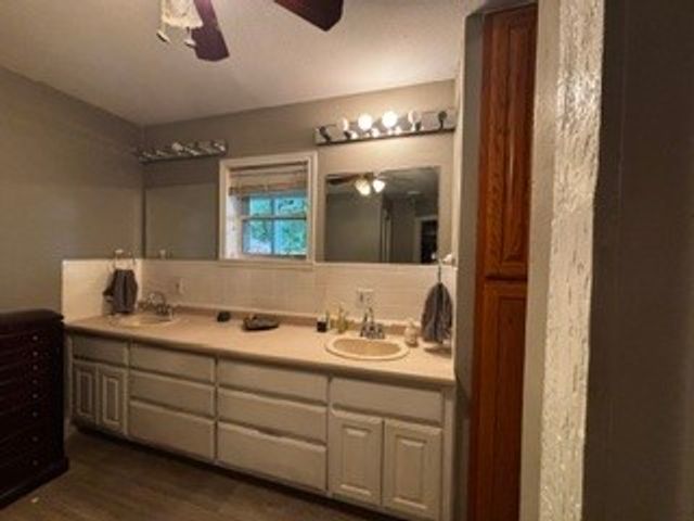 12883 Nickels Road, West Fork, AR 72774