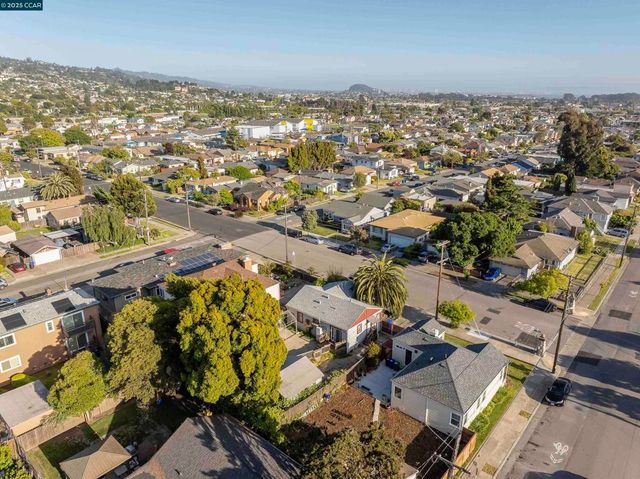 3811 Clinton Ave, Richmond, CA 94805