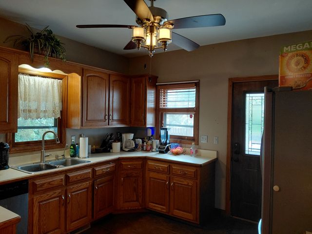 607 N Raynor Avenue, Joliet, IL 60435