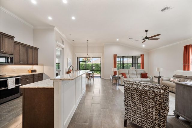 7783 LAKE JAMES BOULEVARD, Lakeland, FL 33810