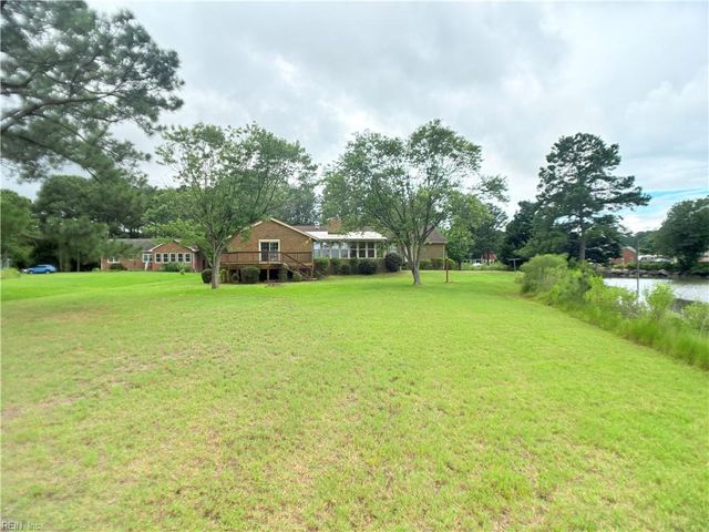 172B Hunts Neck RD, Poquoson, VA 23662
