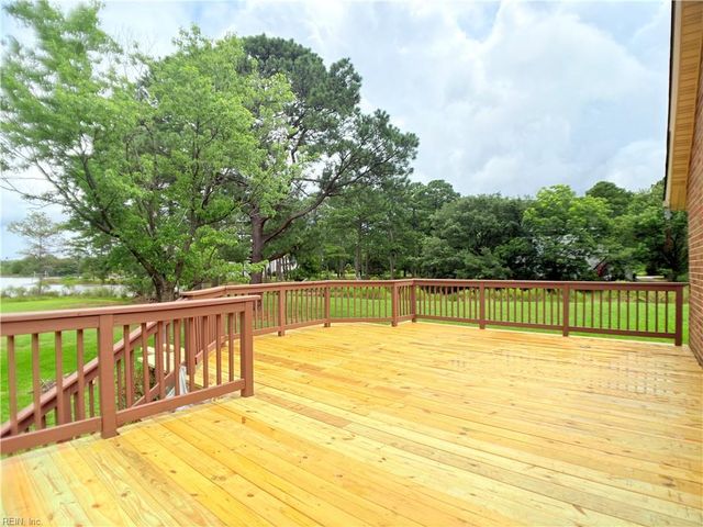 172B Hunts Neck RD, Poquoson, VA 23662