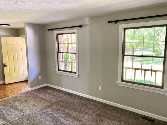 172B Hunts Neck RD, Poquoson, VA 23662