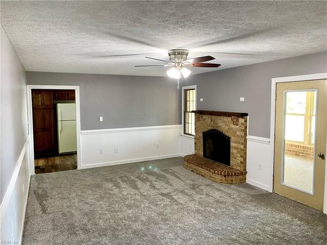 172B Hunts Neck RD, Poquoson, VA 23662