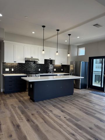 200 Sheridan Avenue 305, Palo Alto, CA 94306