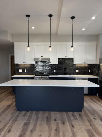 200 Sheridan Avenue 305, Palo Alto, CA 94306