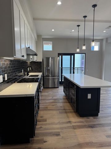 200 Sheridan Avenue 305, Palo Alto, CA 94306