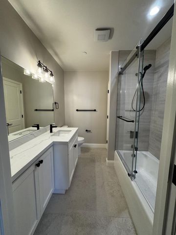 200 Sheridan Avenue 305, Palo Alto, CA 94306