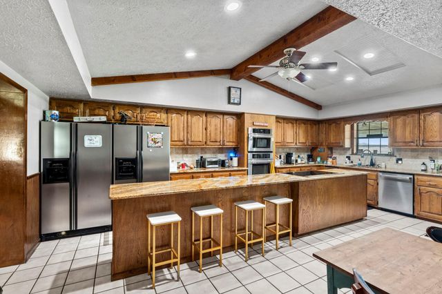 3345 E Austin ST, Giddings, TX 78942