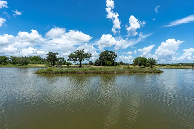 3345 E Austin ST, Giddings, TX 78942