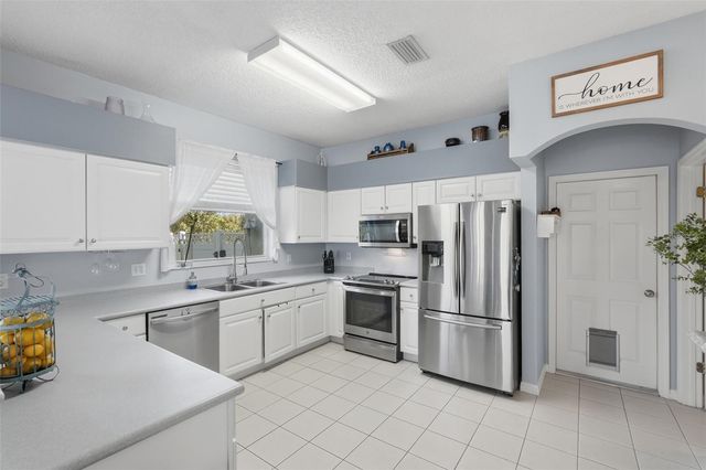 1730 OAK POND COURT, Oldsmar, FL 34677