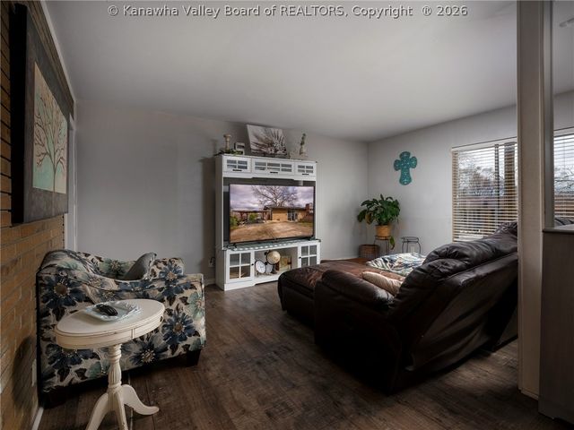 604 Bendview Drive, Charleston, WV 25314