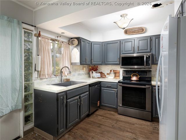 604 Bendview Drive, Charleston, WV 25314