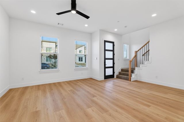 8901 Lowell Street, Rowlett, TX 75089