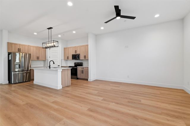 8901 Lowell Street, Rowlett, TX 75089