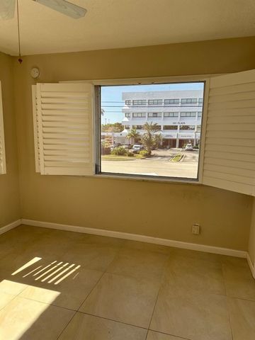 350 S Cypress Road 522, Pompano Beach, FL 33060