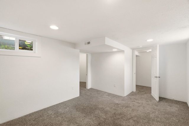3924 N Madison St, Spokane, WA 99205