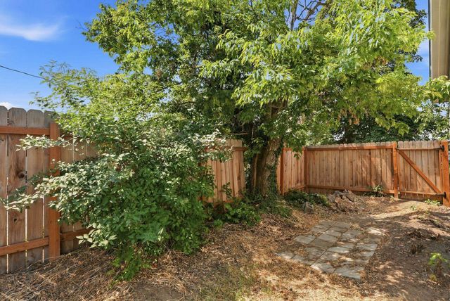 3924 N Madison St, Spokane, WA 99205