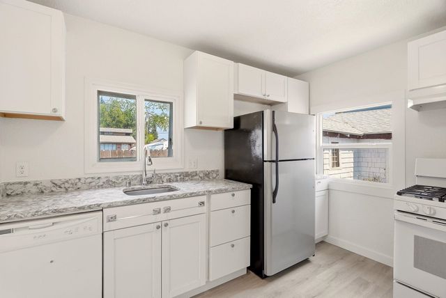 3924 N Madison St, Spokane, WA 99205