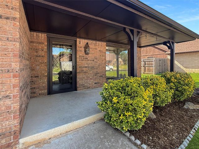 408 Willow Branch Road, Norman, OK 73072