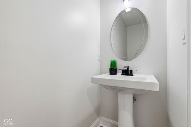 13082 Andover Drive, Carmel, IN 46033