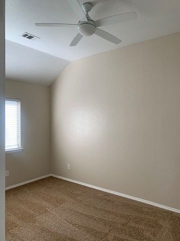 10621 Lipan Trail, Fort Worth, TX 76108