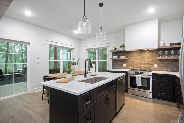 197 Sunshine Ln, Pangburn, AR 72121