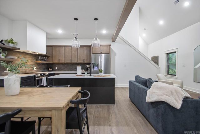 197 Sunshine Ln, Pangburn, AR 72121