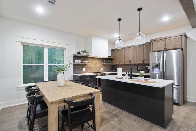 197 Sunshine Ln, Pangburn, AR 72121