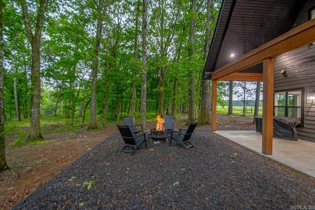 197 Sunshine Ln, Pangburn, AR 72121