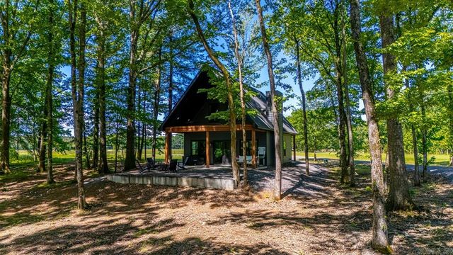 197 Sunshine Ln, Pangburn, AR 72121