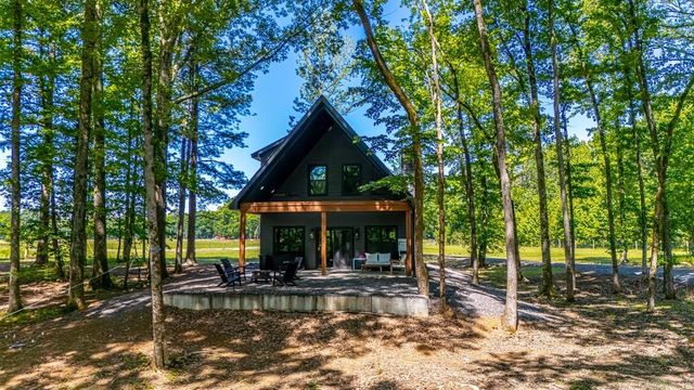 197 Sunshine Ln, Pangburn, AR 72121