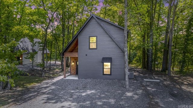 197 Sunshine Ln, Pangburn, AR 72121