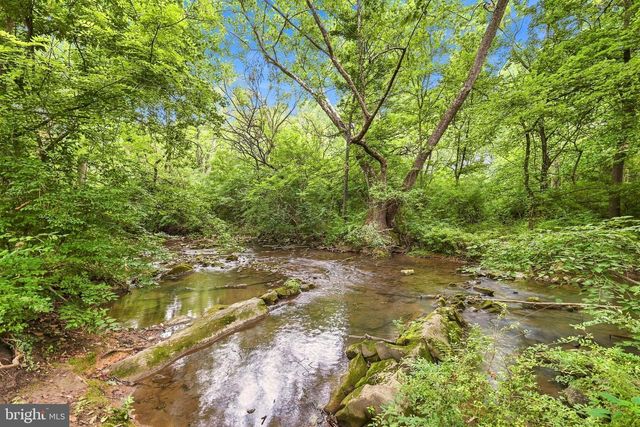 185 SCARBORO DR, Bunker Hill, WV 25413