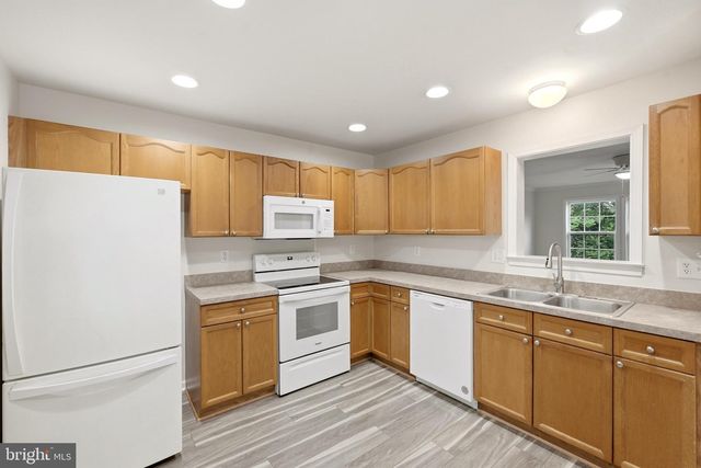 185 SCARBORO DR, Bunker Hill, WV 25413