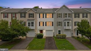 185 SCARBORO DR, Bunker Hill, WV 25413