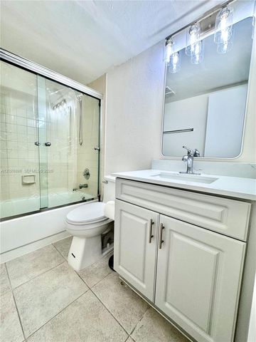 535 NW 98th Avenue, Plantation, FL 33324