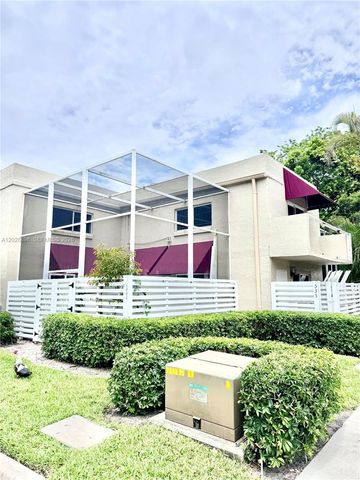535 NW 98th Avenue, Plantation, FL 33324