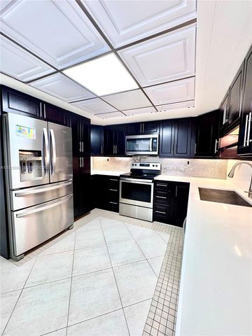 535 NW 98th Avenue, Plantation, FL 33324