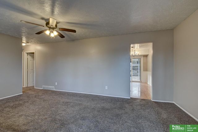 12657 C Street, Omaha, NE 68144