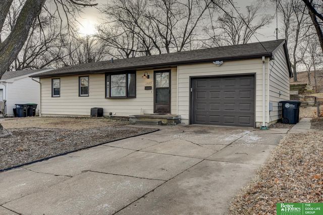 12657 C Street, Omaha, NE 68144