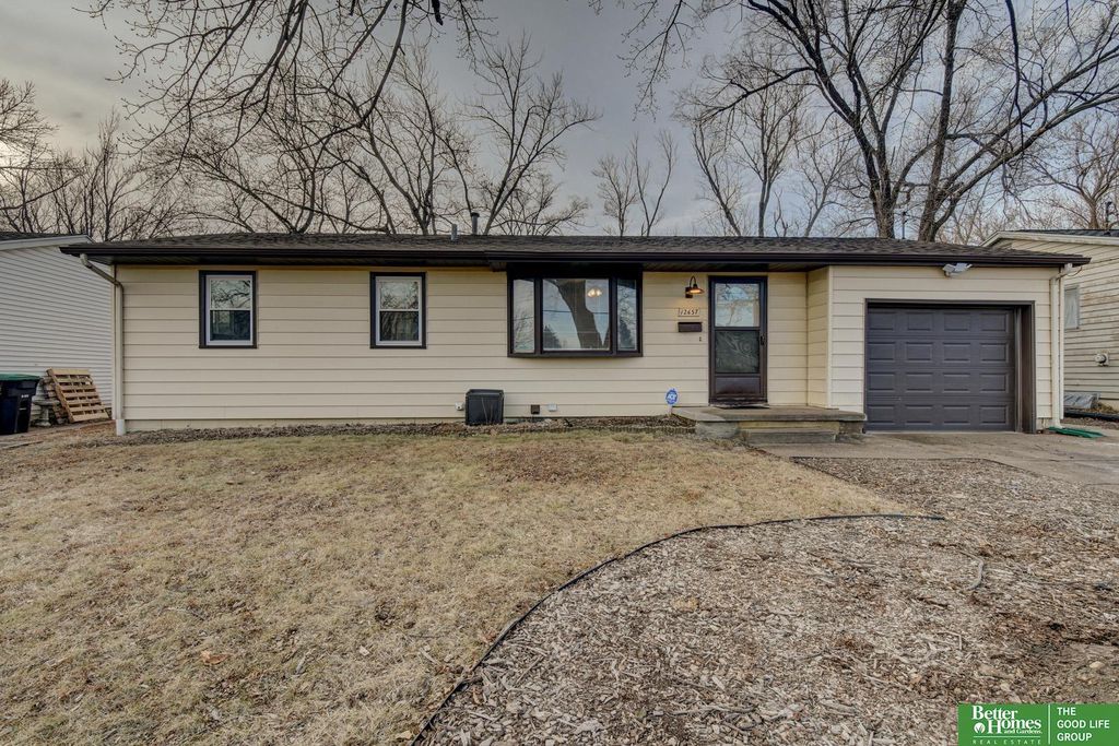 12657 C Street, Omaha, NE 68144