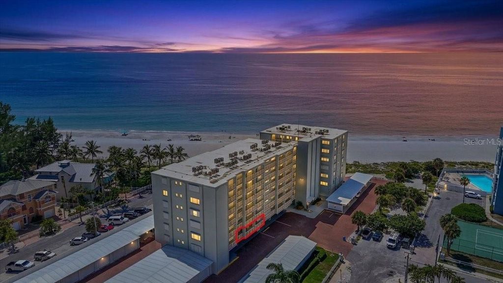 5200 GULF DRIVE 107, HOLMES BEACH, FL 34217 — exterior