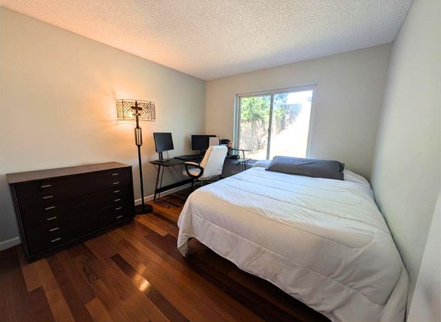 8063 Oak Meadow Ct, Citrus Heights, CA 95610