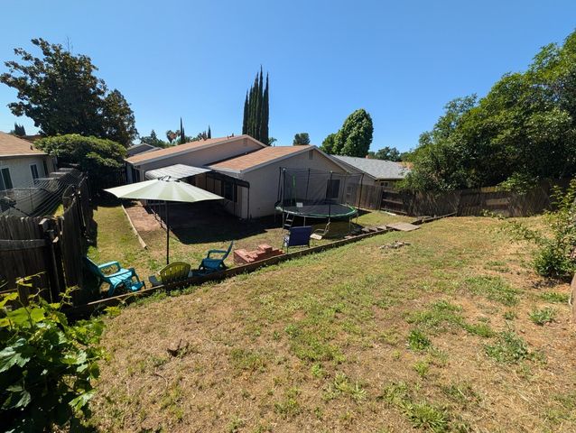 8063 Oak Meadow Ct, Citrus Heights, CA 95610