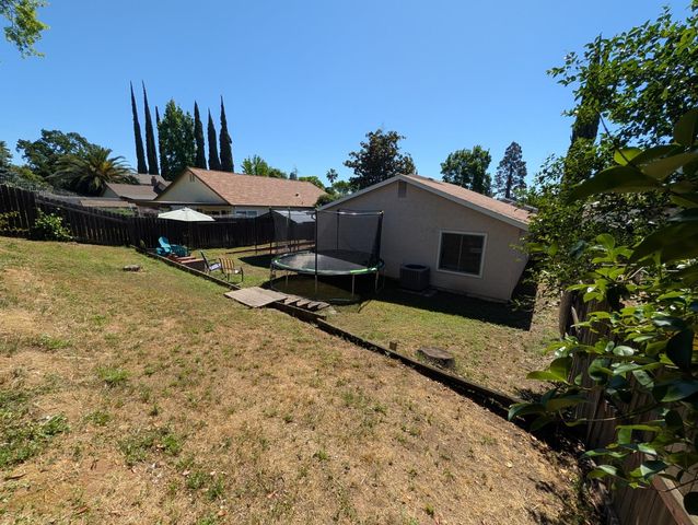 8063 Oak Meadow Ct, Citrus Heights, CA 95610