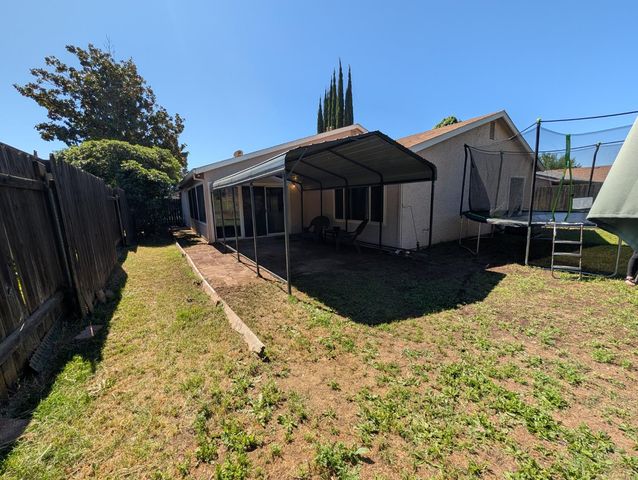 8063 Oak Meadow Ct, Citrus Heights, CA 95610