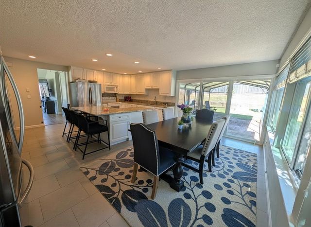 8063 Oak Meadow Ct, Citrus Heights, CA 95610