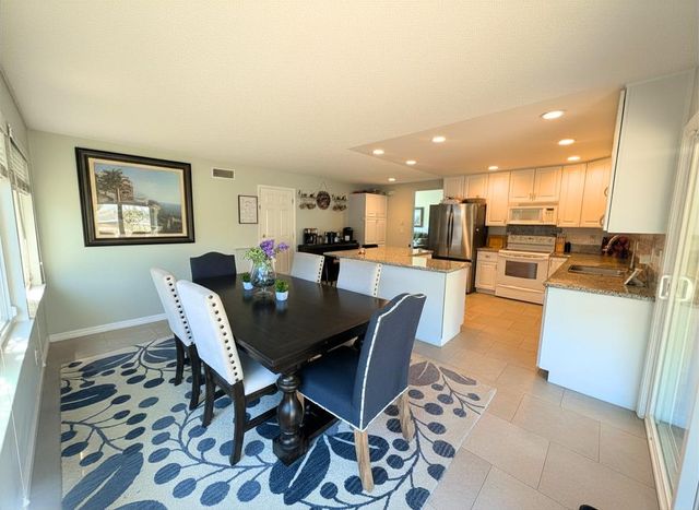 8063 Oak Meadow Ct, Citrus Heights, CA 95610