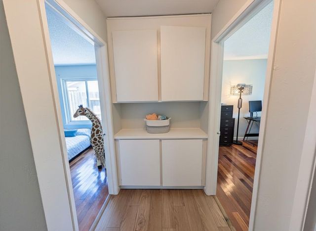 8063 Oak Meadow Ct, Citrus Heights, CA 95610